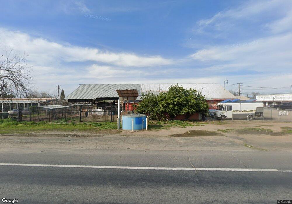 19160 Avenue 144, Poplar-Cotton Center, CA 93257 - photo 1