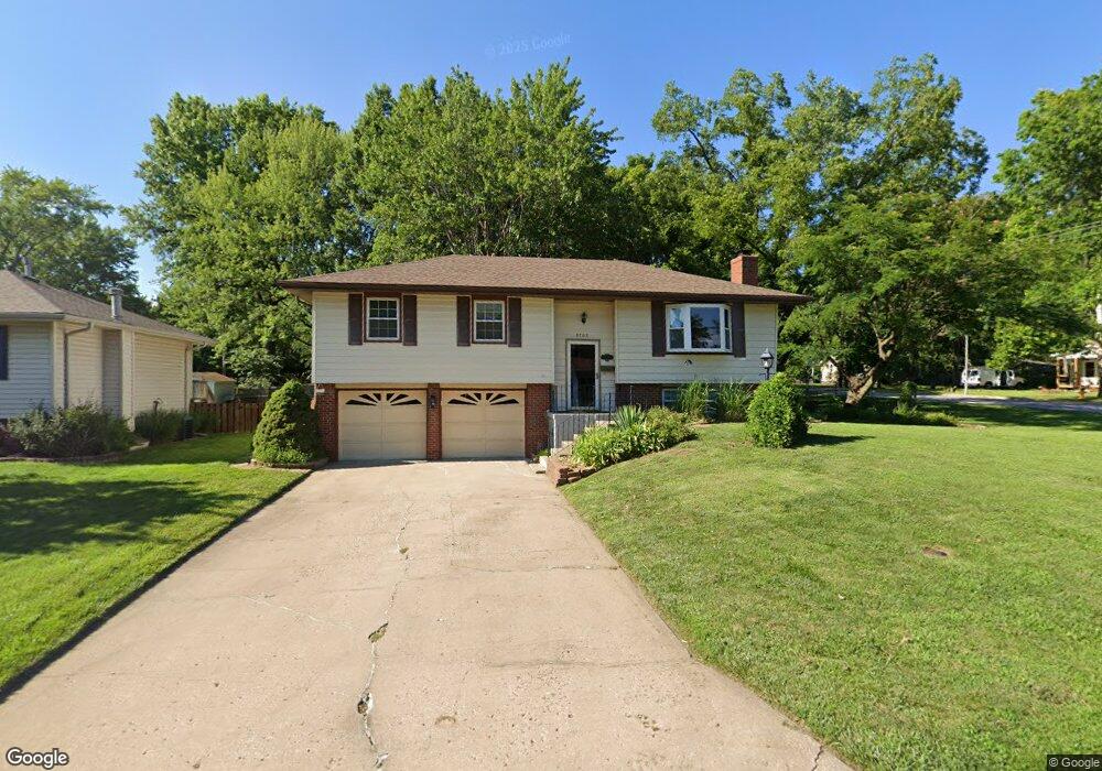 9702 W 56th Terrace, Shawnee, KS 66203 - photo 1