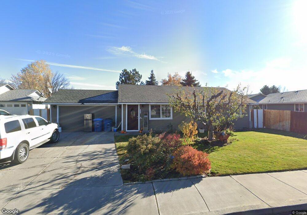 2234 SW 33rd St, Redmond, OR 97756 - photo 1