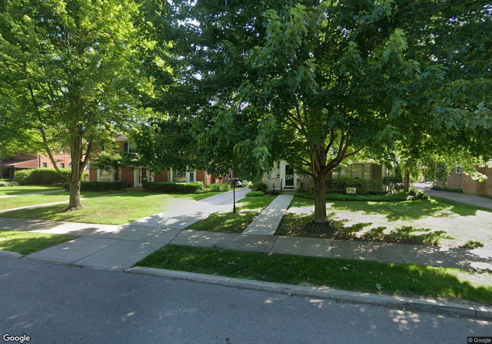 852 Trombley Rd, Grosse Pointe Park, MI 48230 - photo 1