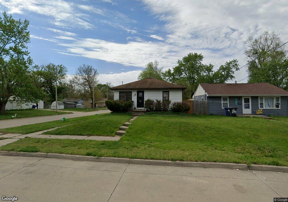 2727 E Washington Ave, Des Moines, IA 50317 - photo 1