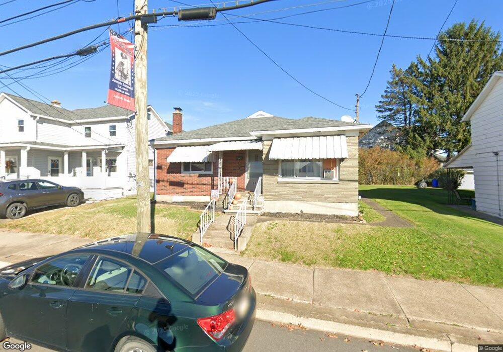 631 S Hanover St, Nanticoke, PA 18634 - photo 1