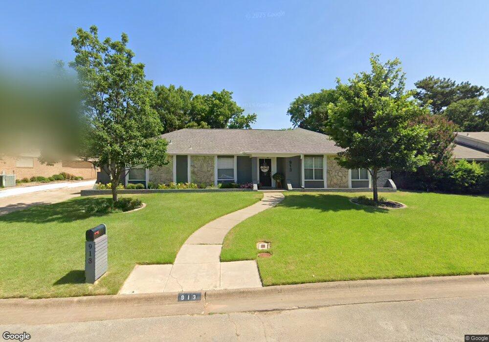 913 Skylark Dr, Denton, TX 76205 - photo 1