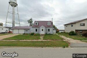 715 County St, Ridgeway, IA 52165