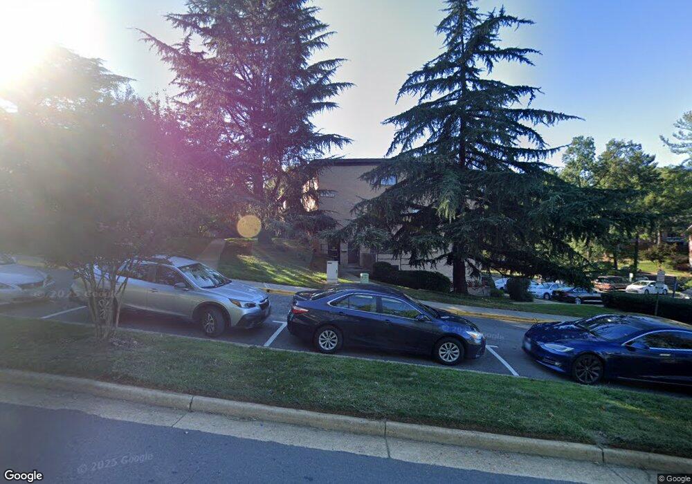 7811 Enola St unit 210, McLean, VA 22102 - photo 1