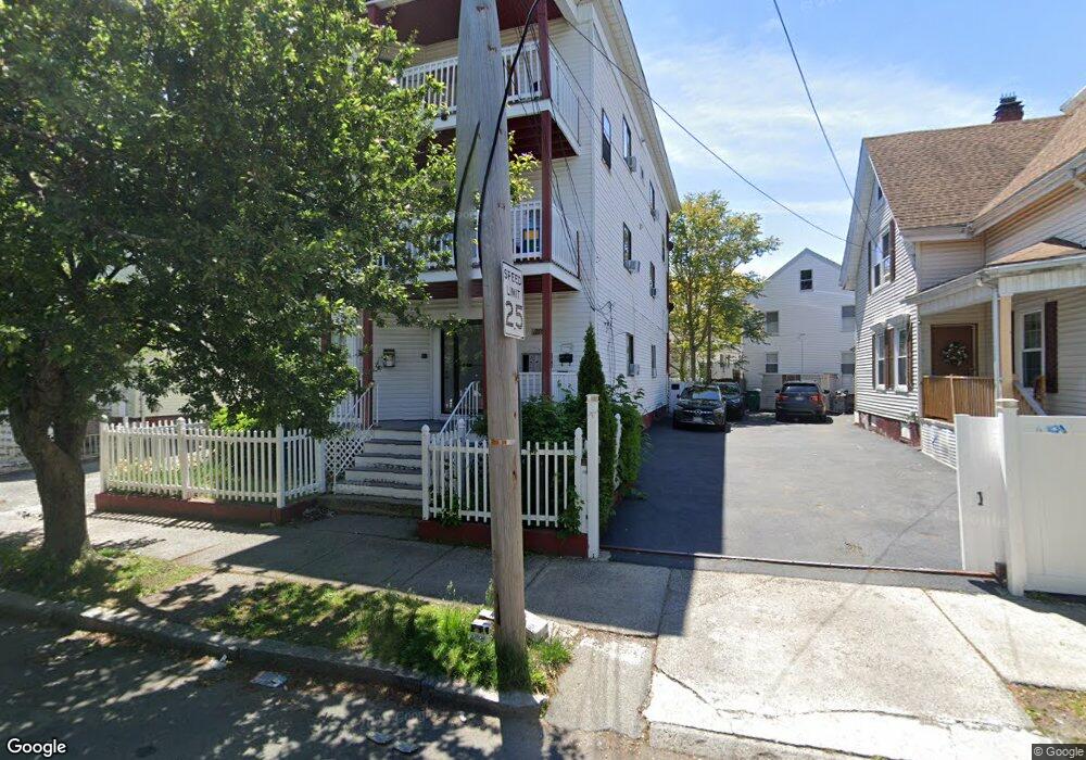 112 Johnson St unit 3, Lynn, MA 01902 - photo 1