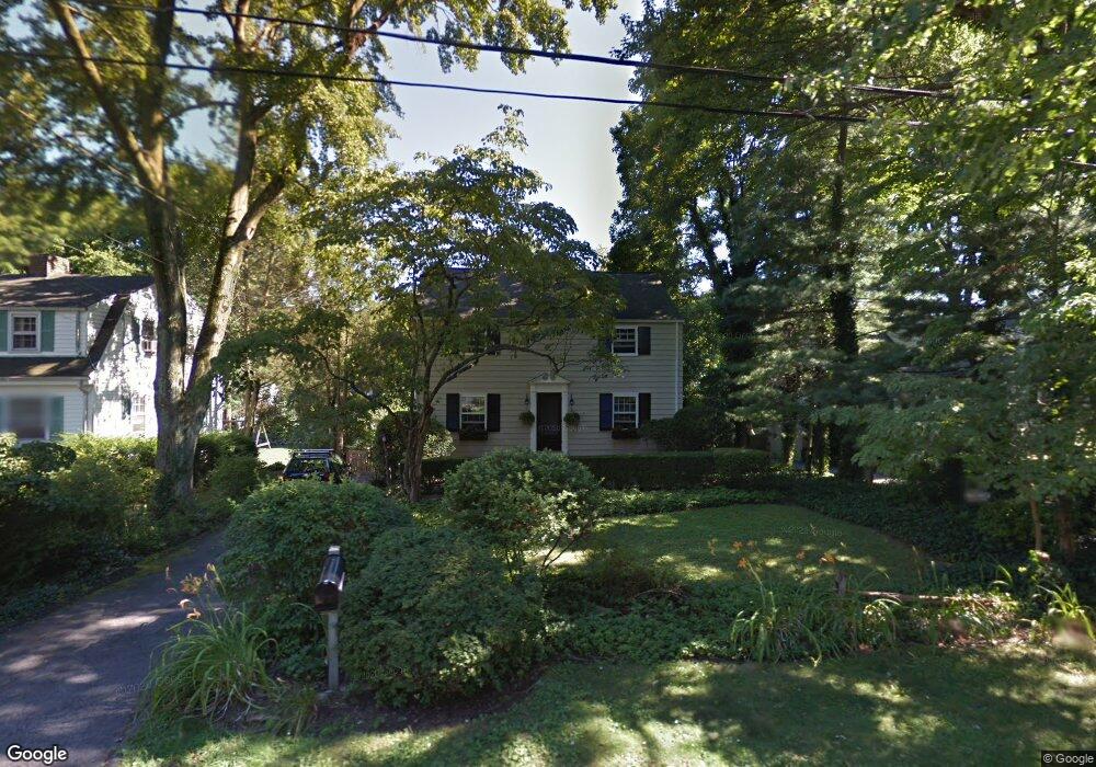 6 Devon Rd, Darien, CT 06820 - photo 1