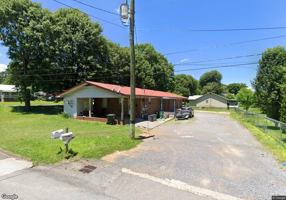 200 N Grimes St, Dalton, GA 30721 - photo 1