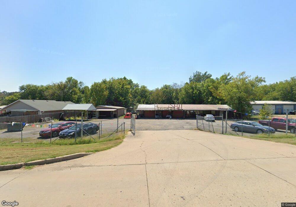 404 W Shawntel Smith Blvd, Muldrow, OK 74948 - photo 1