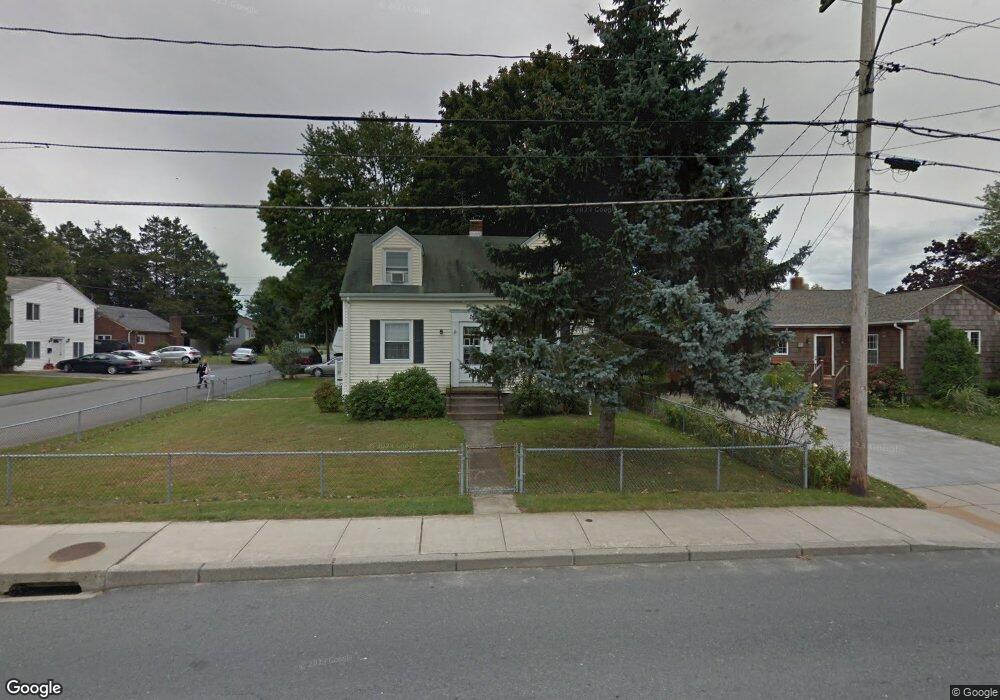 74 Maple Ave, Middletown, RI 02842 - photo 1