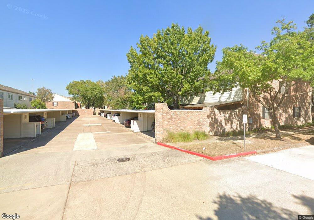 1335 Country Place Dr, Houston, TX 77079 - photo 1