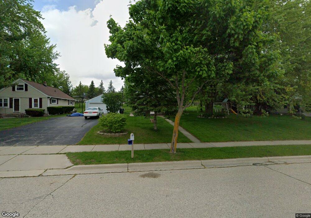 4334 Meadowlark St, West Bend, WI 53090 - photo 1