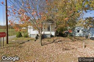 607 W 4th St, Manchester, OH 45144