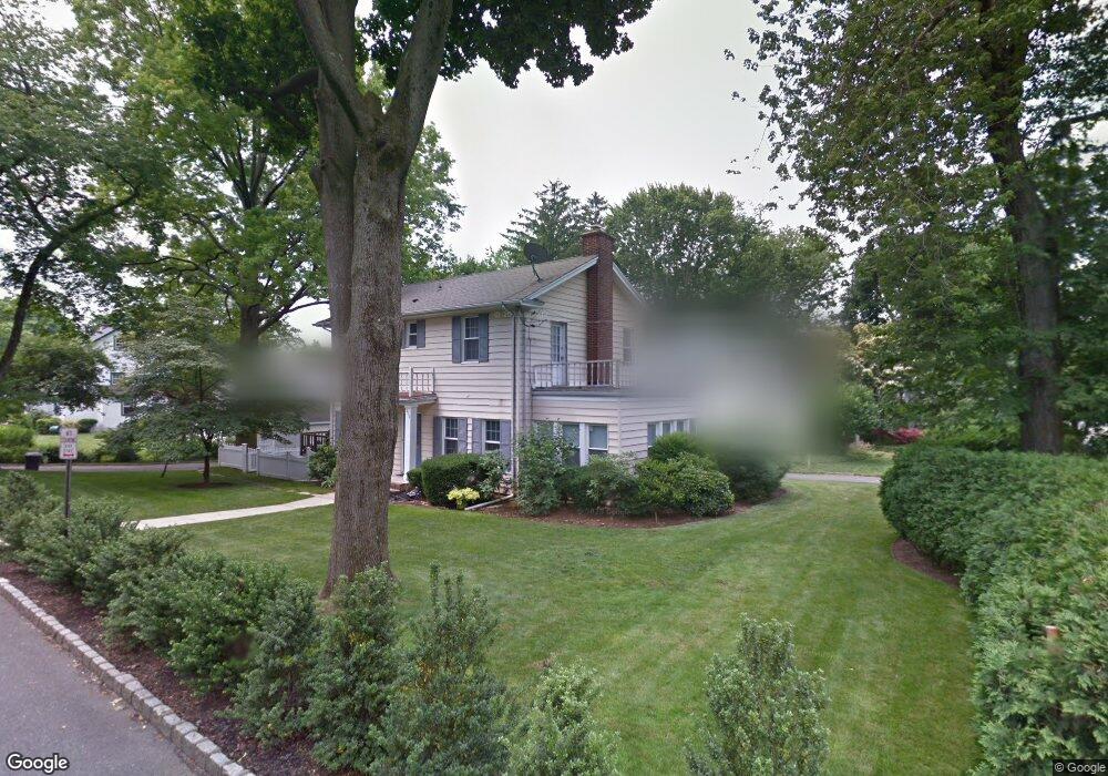 206 Garden St, Great Neck, NY 11021 - photo 1