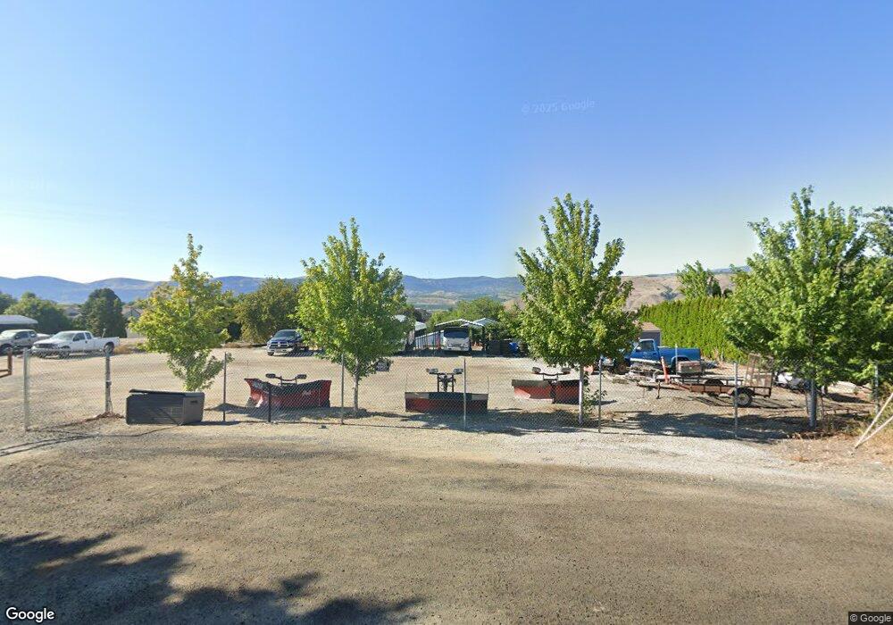 1830 1st St SE, East Wenatchee, WA 98802 - photo 1