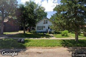 305 State Ave N, Wessington Springs, SD 57382