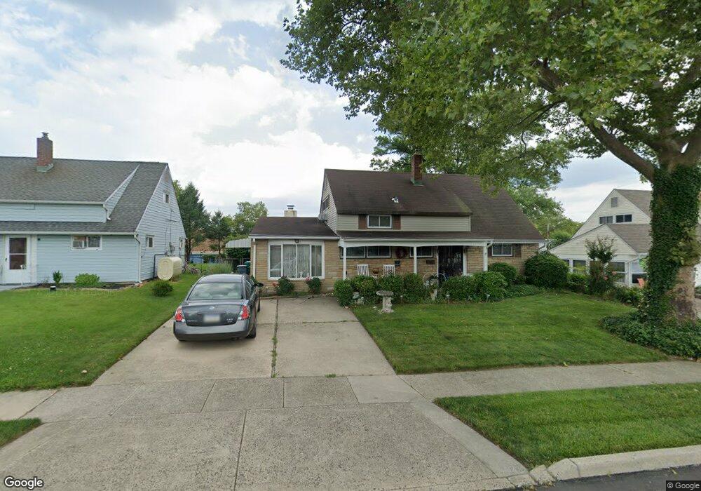 30 Red Maple Ln, Levittown, PA 19055 - photo 1