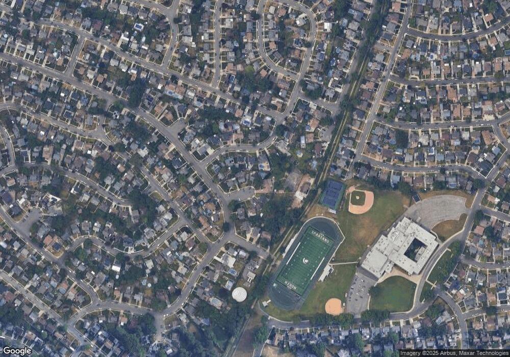 956 Holly Ct, Franklin Square, NY 11010 - photo 1