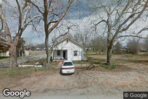 704 E D Ave, Waurika, OK 73573