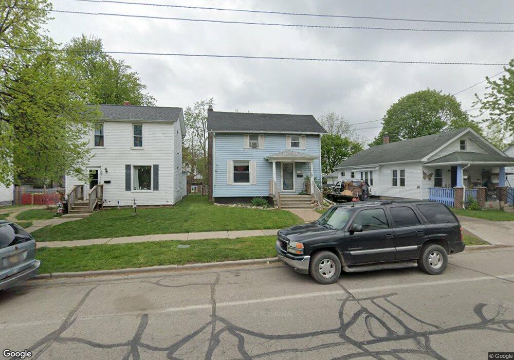 1027 E Maple Ave, Adrian, MI 49221 - photo 1