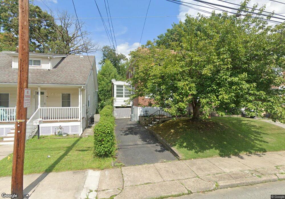 521 Pershing Ave, Darby, PA 19023 - photo 1