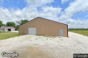 210 E 4th St, Golden, IL 62339