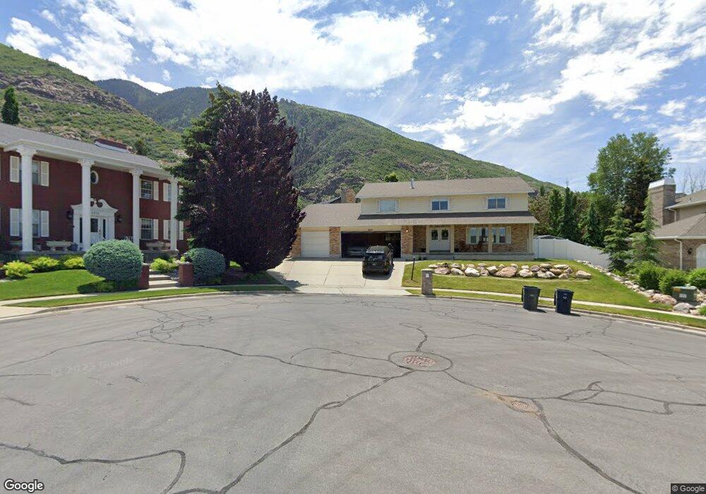 2670 E Hill Climb Cir, Sandy, UT 84092 - photo 1