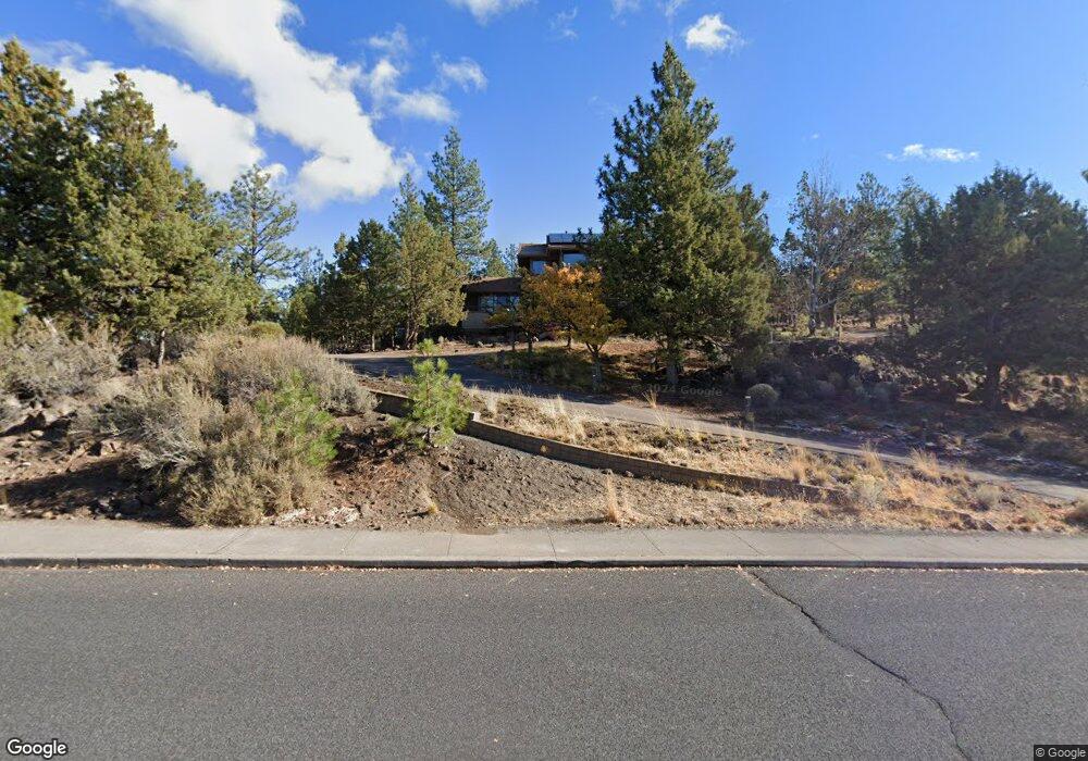 2822 NW Three Sisters Dr, Bend, OR 97701 - photo 1