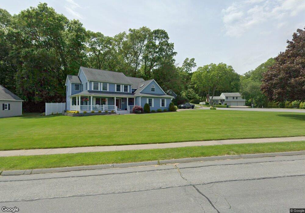 4 Kim Ct, Pawcatuck, CT 06379 - photo 1