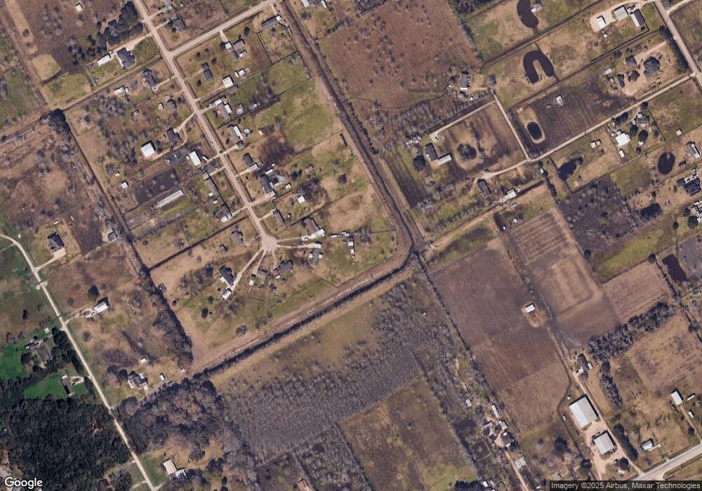 13919 Amanda Dr, Alvin, TX 77511 - photo 1