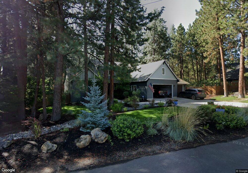 19469 Kemple Dr, Bend, OR 97702 - photo 1