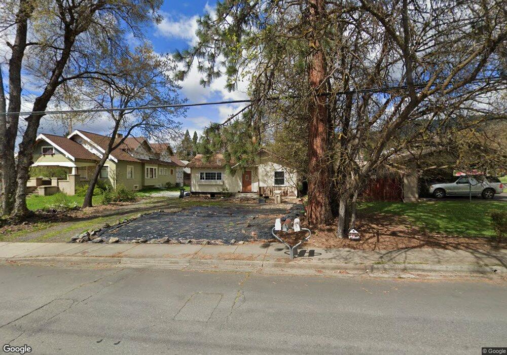 712 NE Savage St, Grants Pass, OR 97526 - photo 1