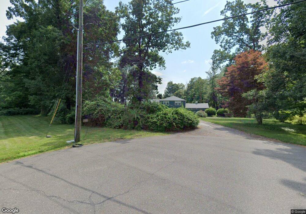 18 Dahlia Ln, Redding, CT 06896 - photo 1