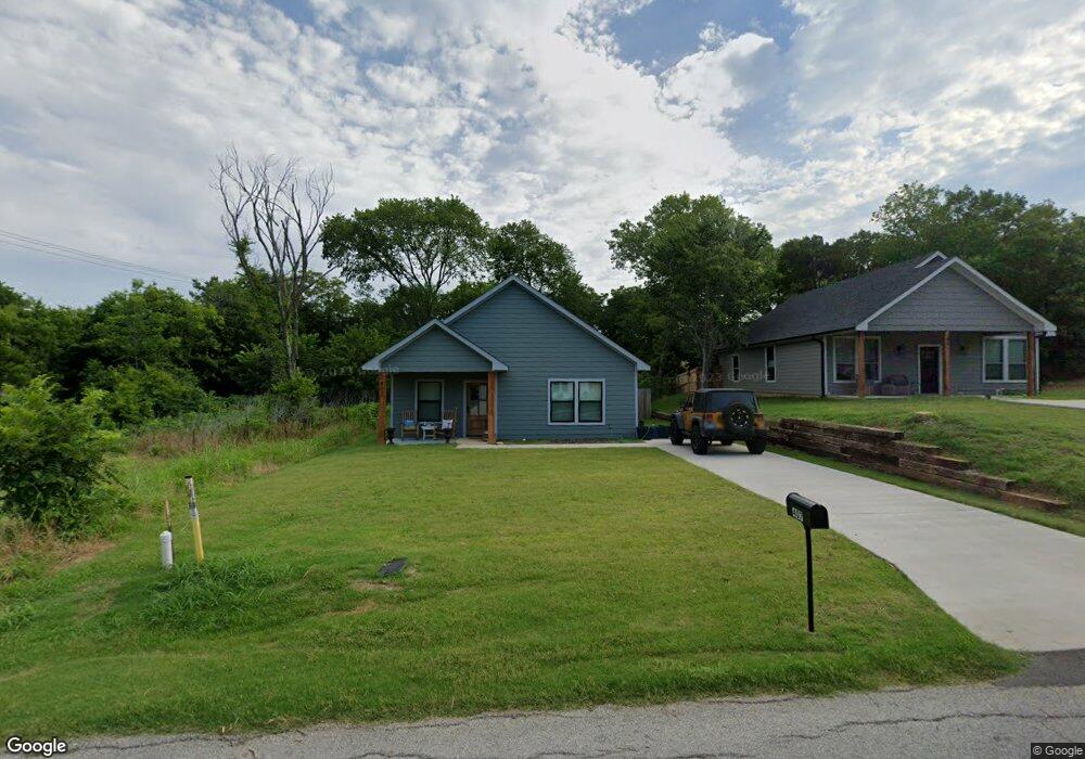 417 E Monterey St, Denison, TX 75021 - photo 1