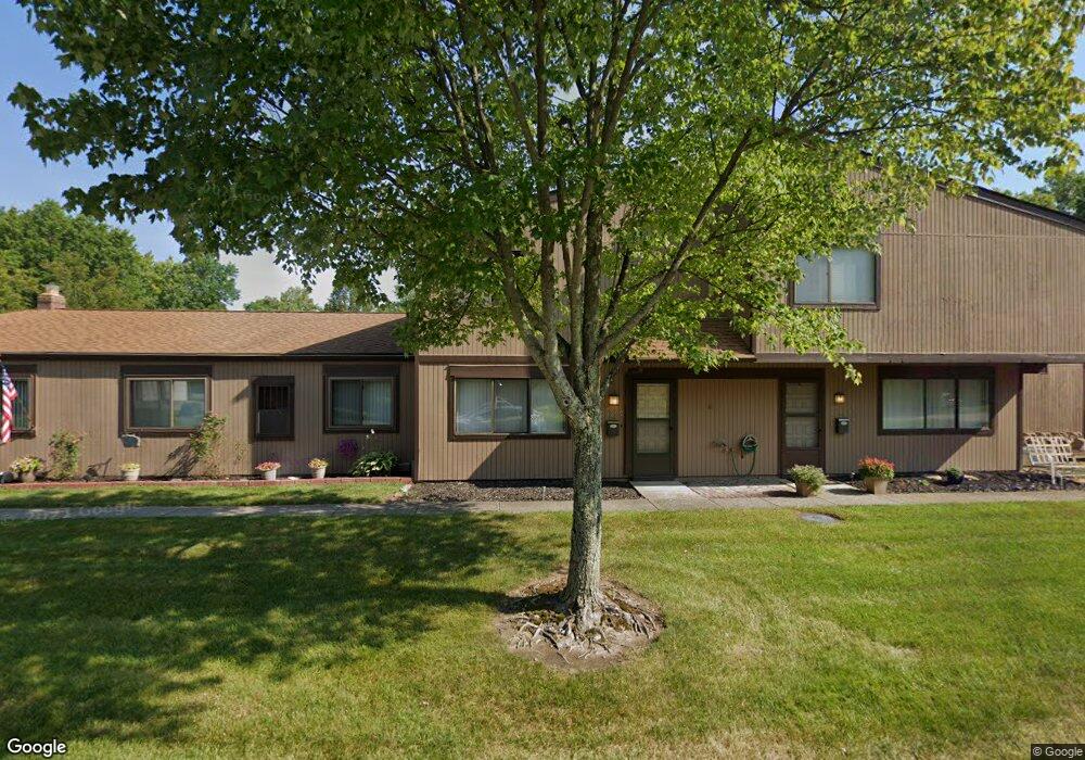 26698 Lake of the Falls Blvd, Olmsted Falls, OH 44138 - photo 1