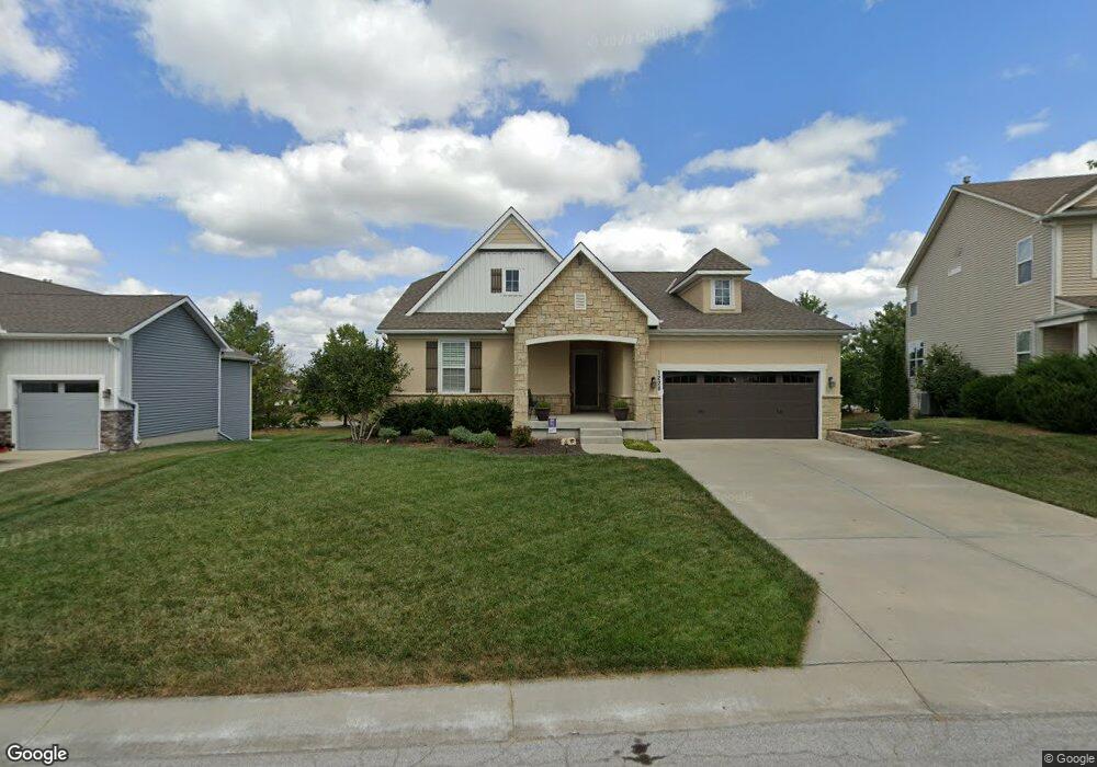 1228 SW Sapperton Rd, Raymore, MO 64083 - photo 1