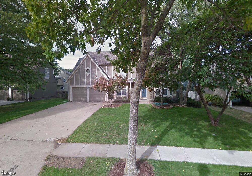 8522 Allman Rd, Lenexa, KS 66219 - photo 1