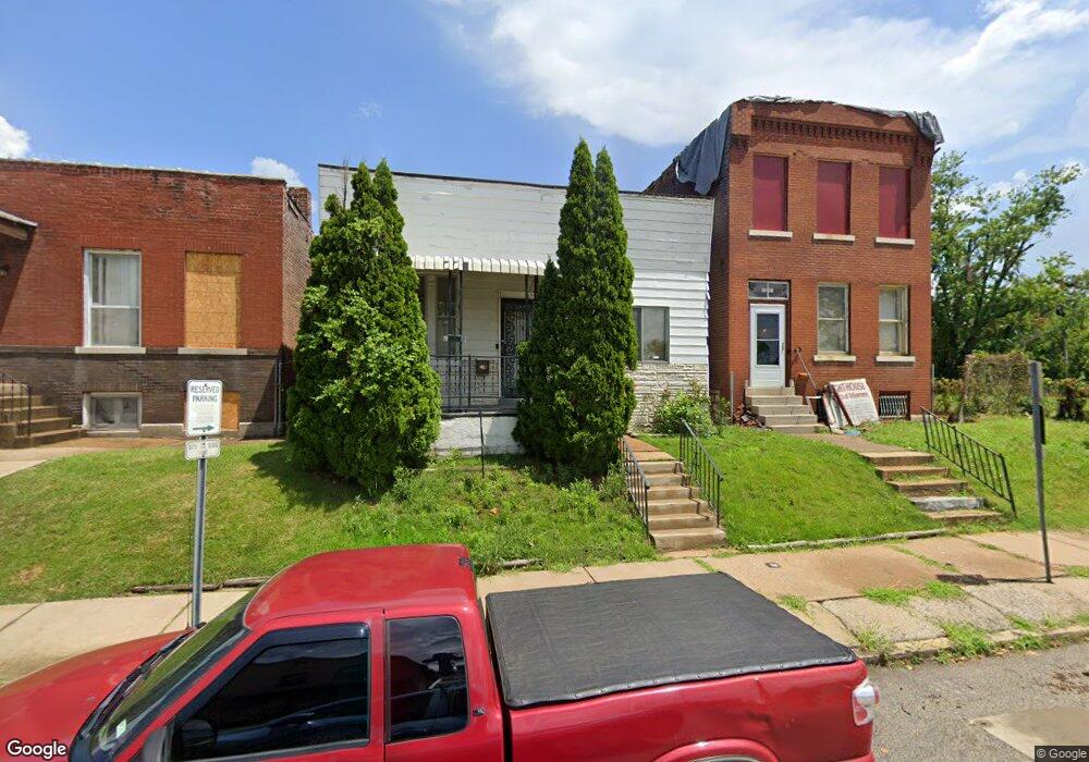 4449 Penrose St, Saint Louis, MO 63115 - photo 1