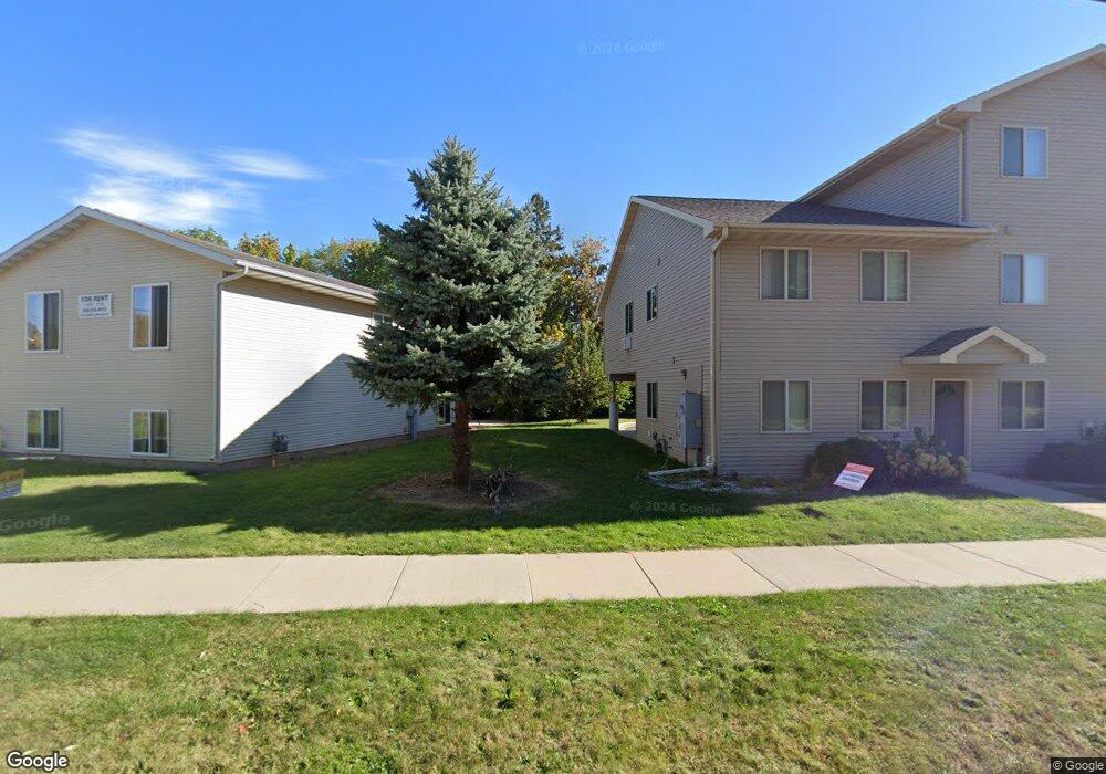916 Elmwood Ave, Oshkosh, WI 54901 - photo 1