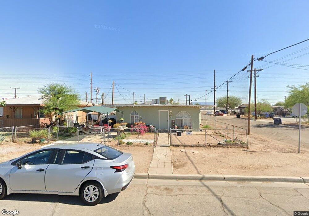 704 Woodward Ave, El Centro, CA 92243 - photo 1