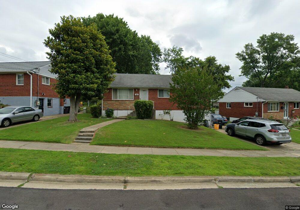 408 Saint Margarets Dr, Capitol Heights, MD 20743 - photo 1