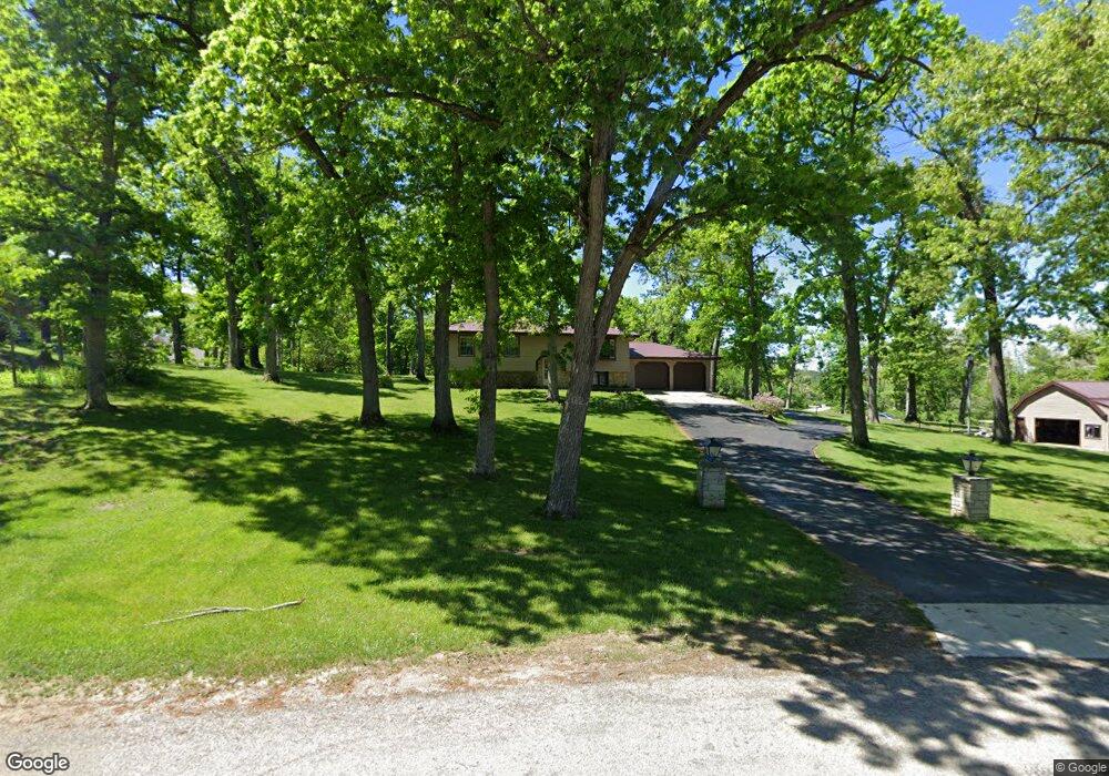 5161 Chestnut Ridge Rd, Cedar Rapids, IA 52411 - photo 1