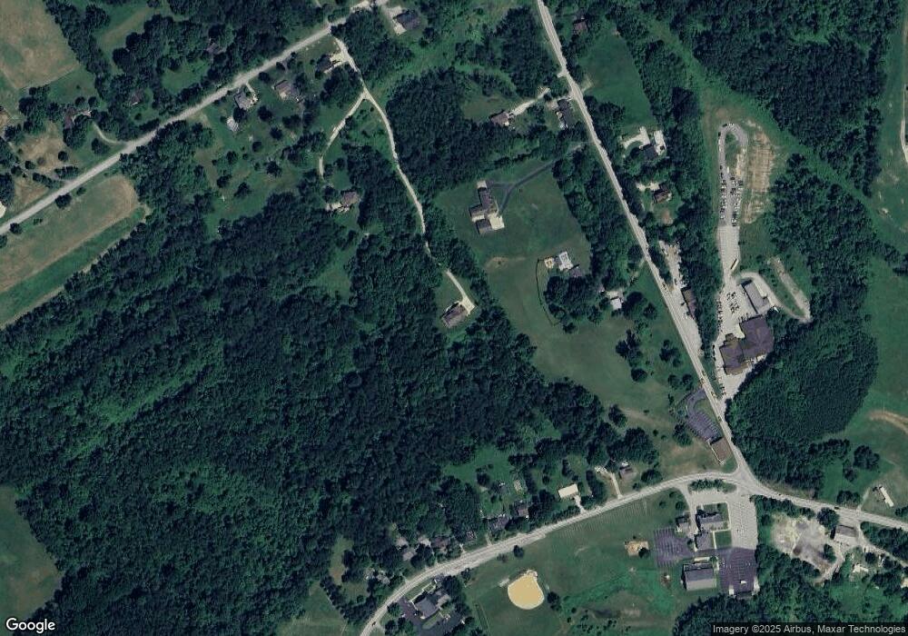 484 Ross Rd, Eighty Four, PA 15330 - photo 1