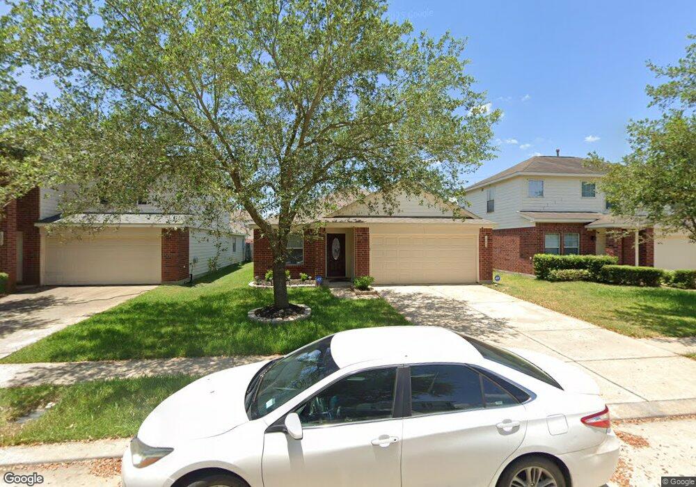 10402 Collin Park, Houston, TX 77075 - photo 1