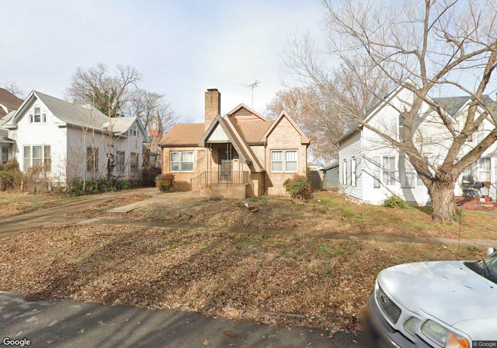 1815 Clark Ave, Parsons, KS 67357 - photo 1