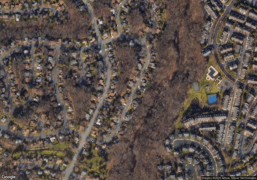 123 E Meadowland Ln, Sterling, VA 20164 - photo 1