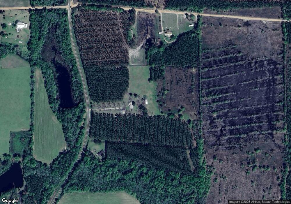 80 N Woodchuck Ln, Douglas, GA 31567 - photo 1