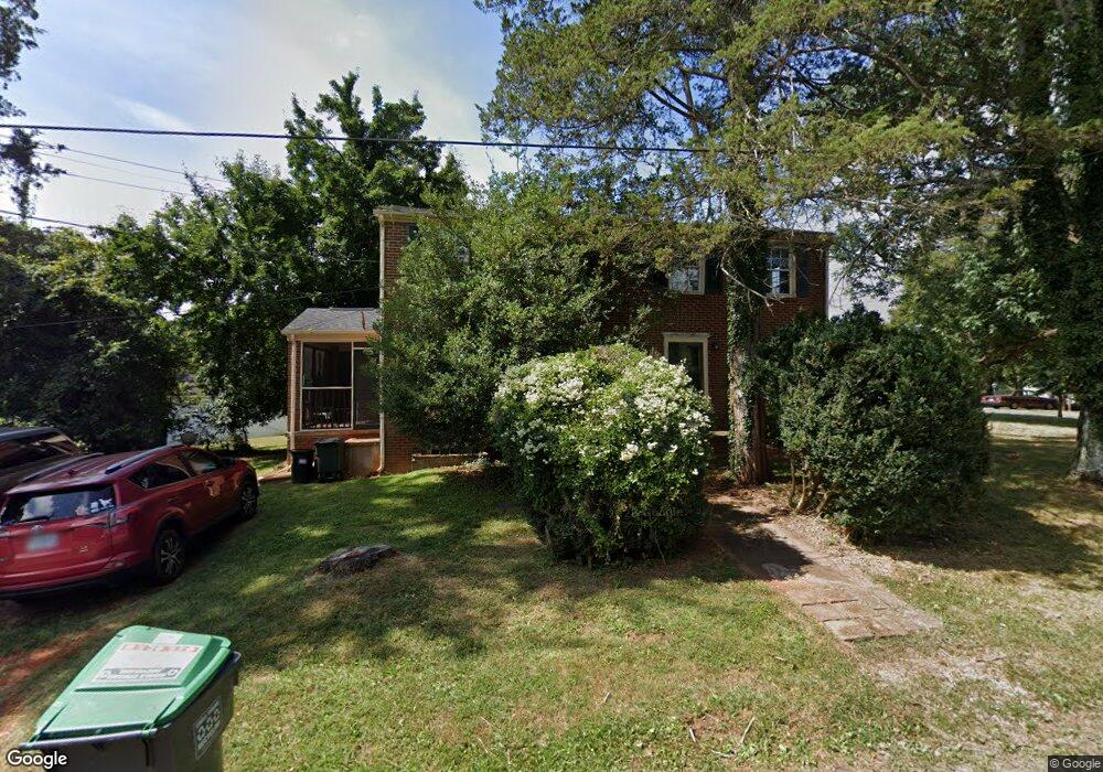 1040 Locust Ave unit B, Charlottesville, VA 22901 - photo 1