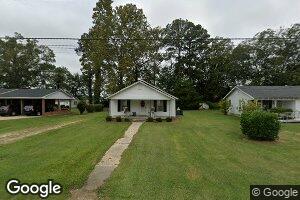 114 E Cameron St, Faison, NC 28341