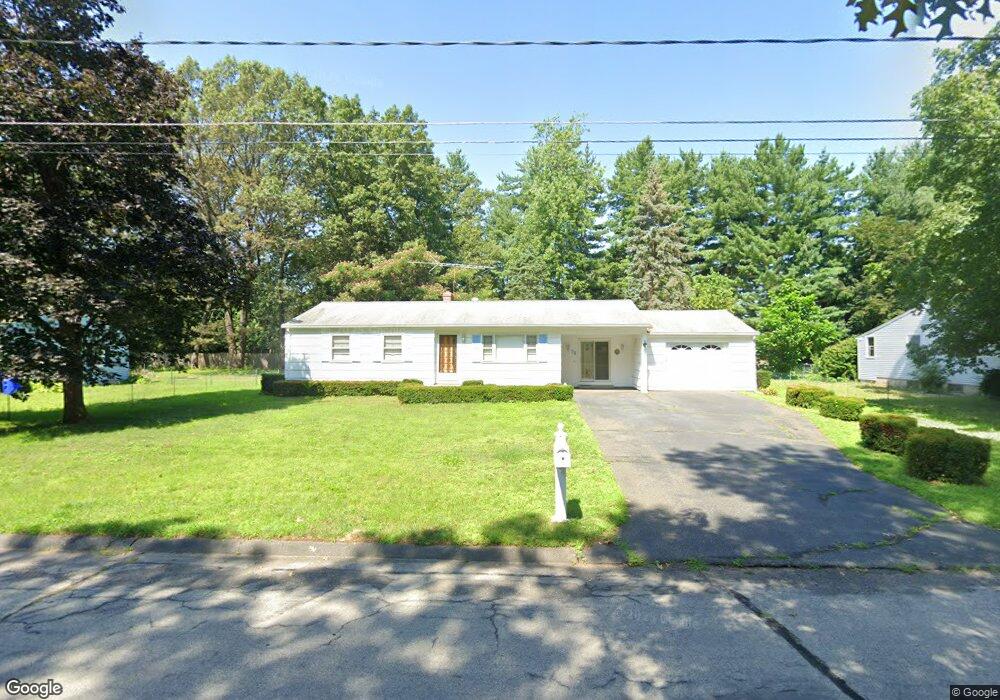 73 Leslie St, Windsor Locks, CT 06096 - photo 1